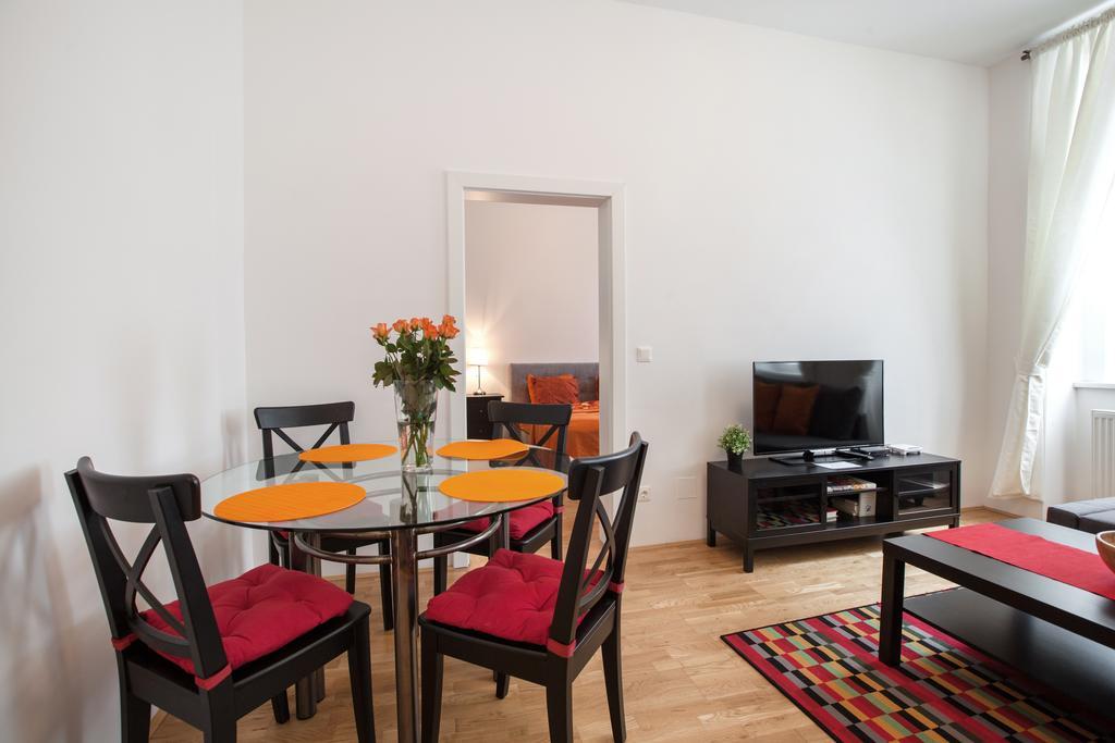 Apartment Theresiengasse Bécs Szoba fotó