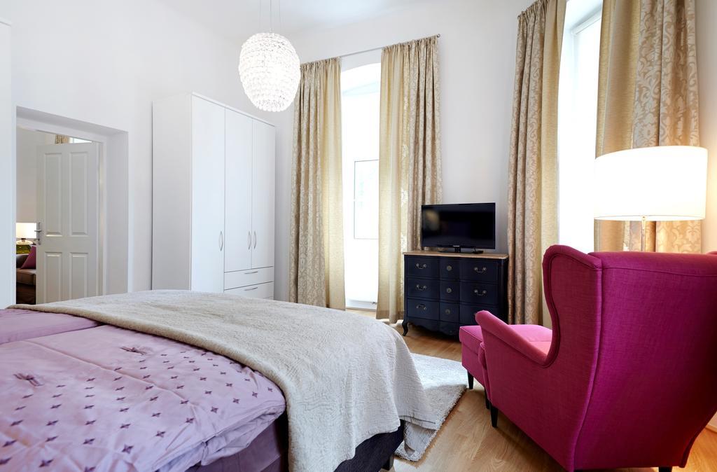 Apartment Theresiengasse Bécs Szoba fotó